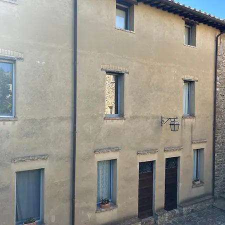 Apartment Fairytale Apartment In 12Th Century Castle - Umbria
